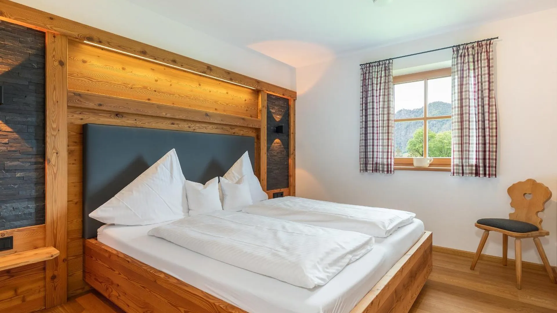 Apartment Ferienwohnung Weber am Gasteig Reit im Winkl