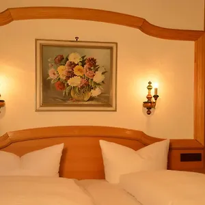 3* Hotel Edelweiss Garni